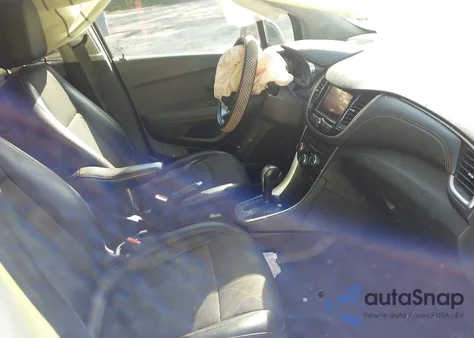 2019 Chevrolet Trax Lt z USA, uszkodzony, nr VIN 3GNCJLSB0KL233562